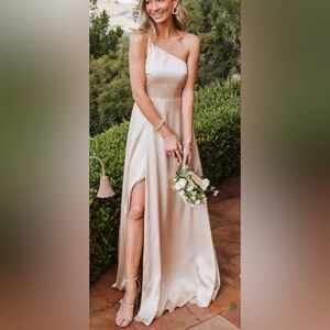 Show me your mumu Shannon one shoulder dress in champagne XL